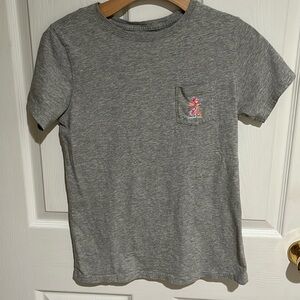 Vineyard vines woman’s graphic pocket tee shirt size xs